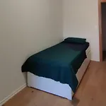 Komfortables Und Sauberes Zimmer